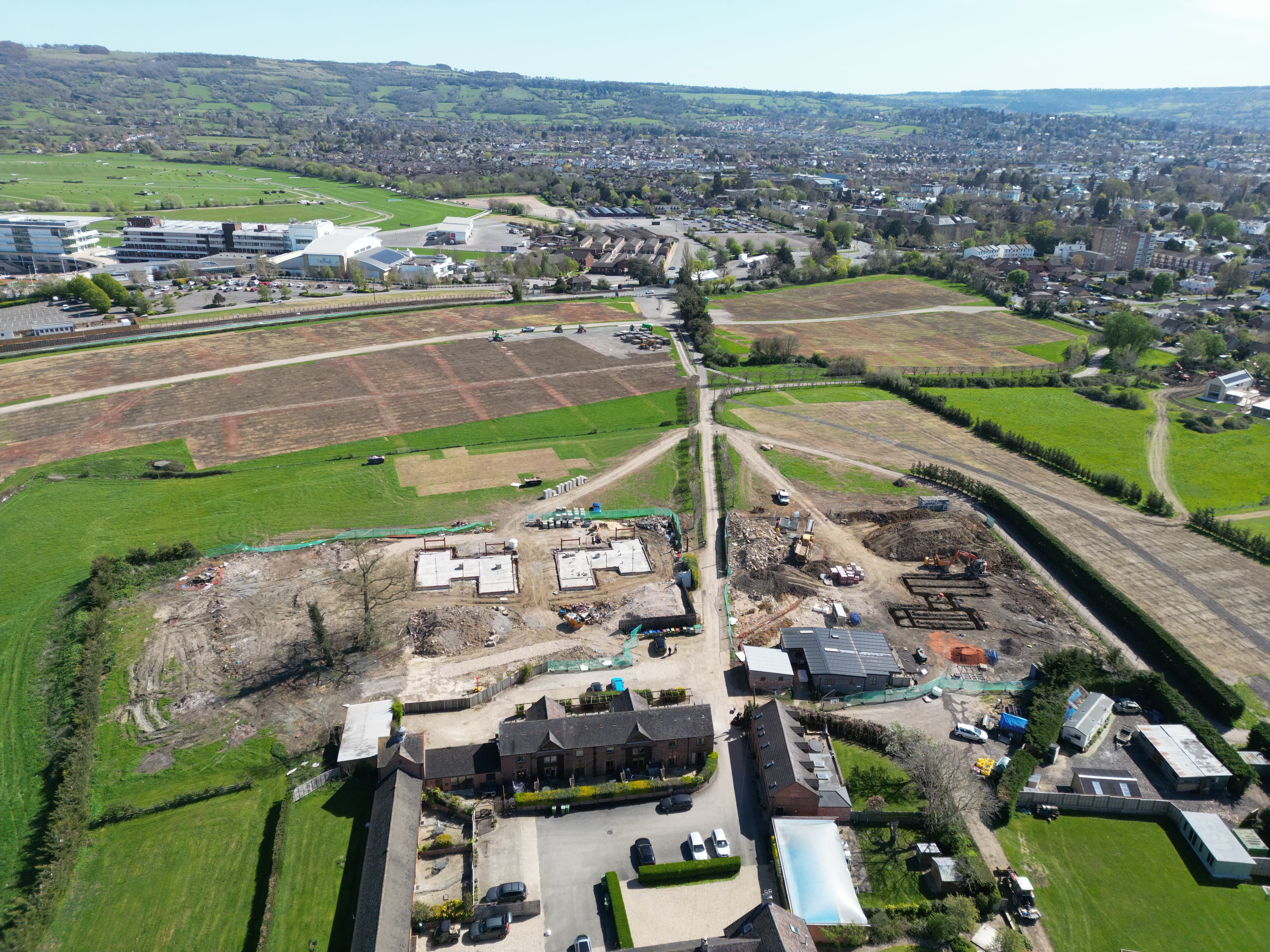 Land with residential development potential, Cheltenham beyond
